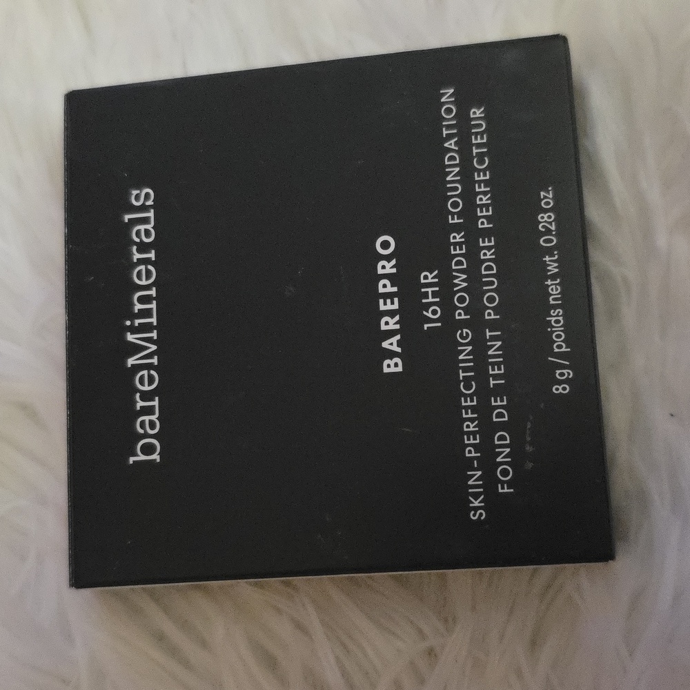 bareMinerals Tan Foundation Compact Matte Finish - Picture 3 of 6